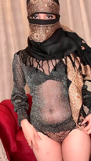 meine pussy zuckt, wenn ich an deinen heißen atem denke'