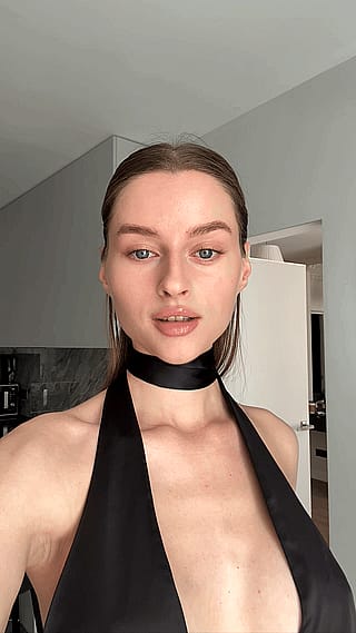 hilf mir, mein Kleid auszuziehen'