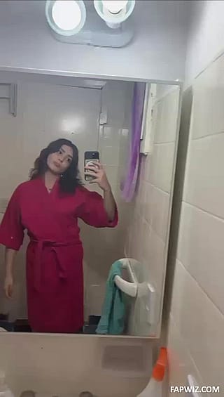 I Tried Licking My Finger After Putting It Inside My Pussy - Am I BTBF?