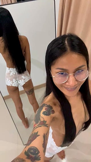 Bock eine devote 19 Jährige Thai zu ficken?'