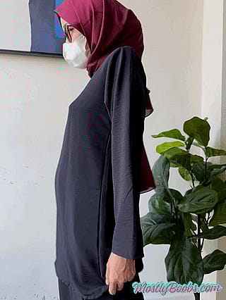 Just a tiny hijabi reveal to start your week Just a tiny hijabi reveal to start your week