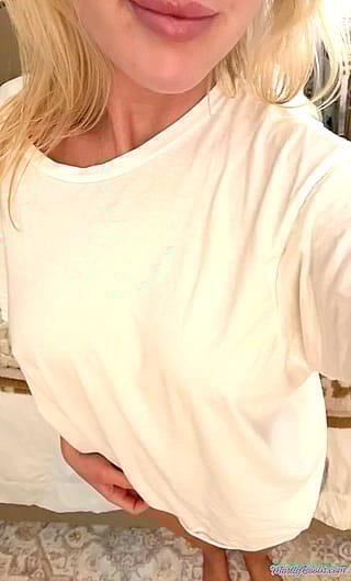do my boobies make you happy :)) f19 do my boobies make you happy :)) f19