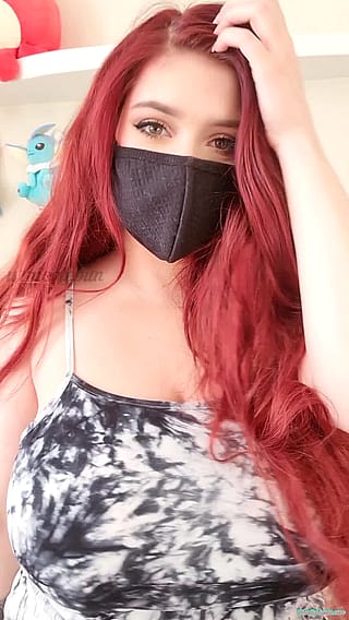 Hope you like my huge pale tiddies here😌 Hope you like my huge pale tiddies here😌