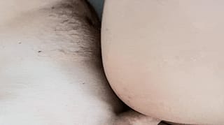 Möchtest du dazu stoßen oder soll mein Mann nur zuschauen?'
