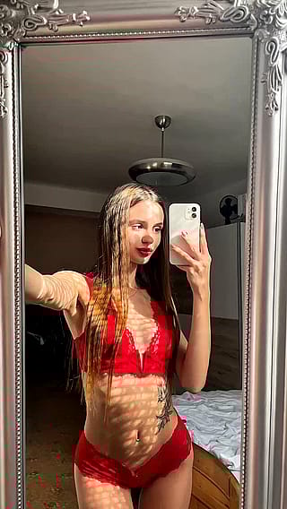 Vorher Blasen oder direkt in meine Zarte Pussy? 💕'