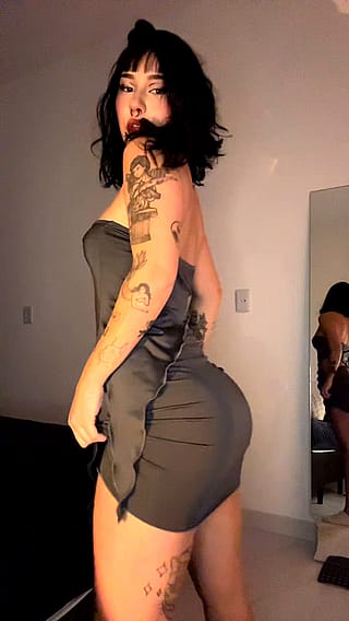 Kann ich auf deinem 🍆 twerken? 🥵'