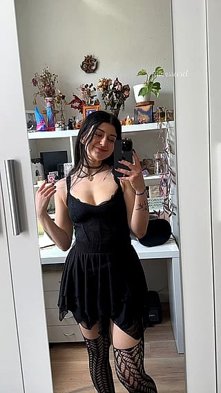 findest du, dass das ein angemessenes outfit für unser erstes date ist? 🥰'